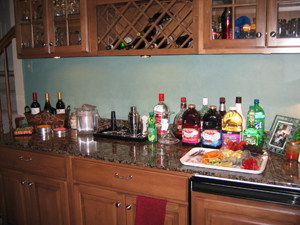 How to Set Up a Home Bar with Help from